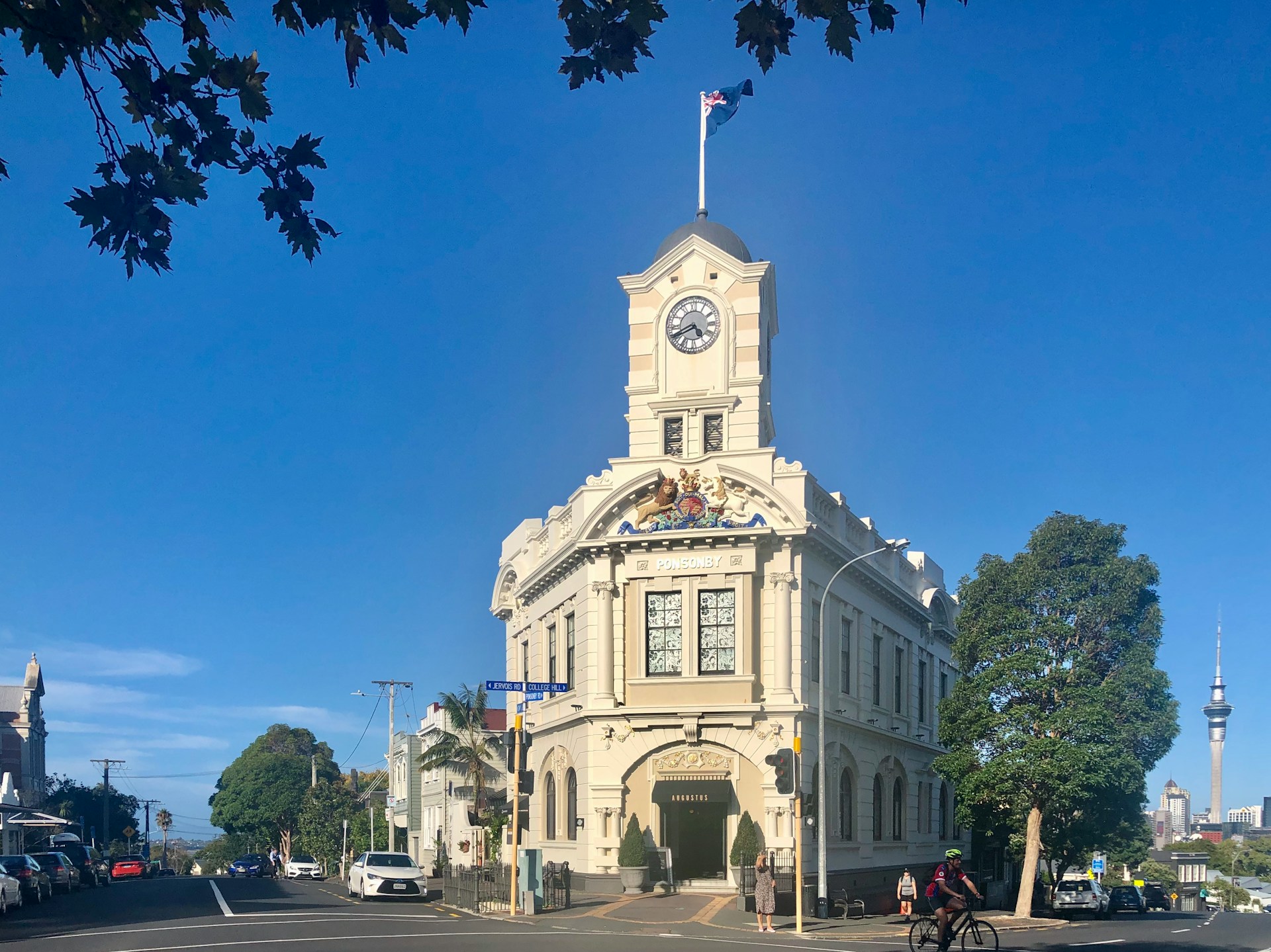 best time to visit auckland