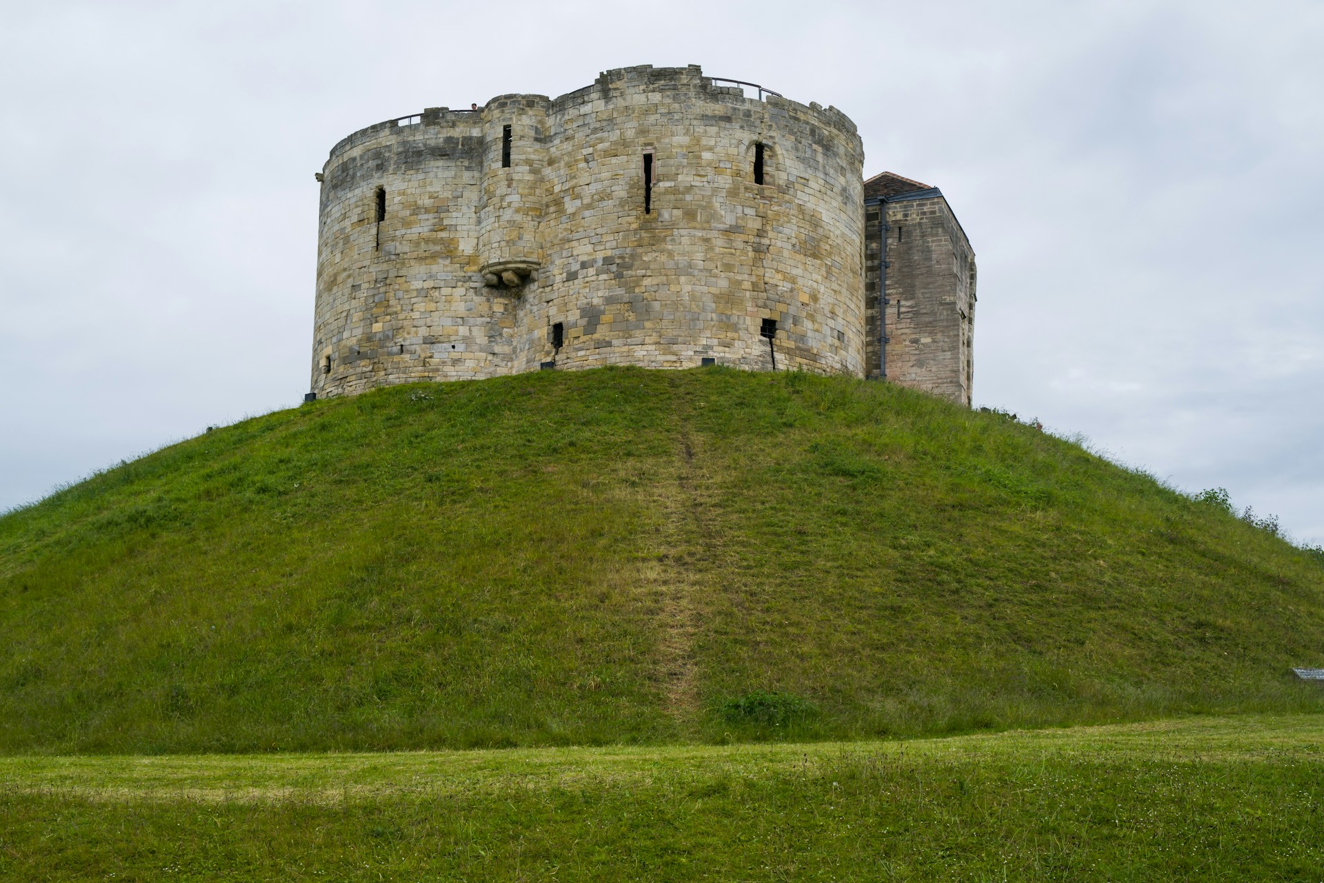ghost walks york